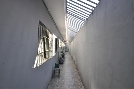 Quintal de casa à venda com 3 quartos, 90m² em Parque Edu Chaves, São Paulo