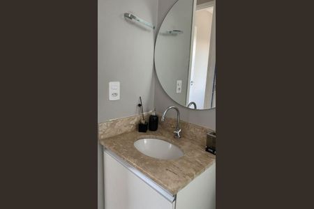 Banheiro de apartamento para alugar com 2 quartos, 42m² em Jardim Garcia, Campinas