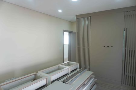 Casa de condomínio à venda com 300m², 3 quartos e 4 vagas Casa de condomínio à venda com 300m², 3 quartos e 4 vagasSuite 1