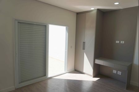 Casa de condomínio à venda com 300m², 3 quartos e 4 vagas Casa de condomínio à venda com 300m², 3 quartos e 4 vagasSuite 2