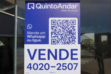 Casa de condomínio à venda com 300m², 3 quartos e 4 vagasFachada