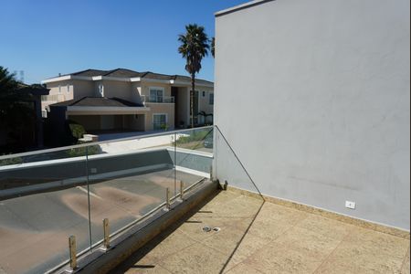Casa de condomínio à venda com 300m², 3 quartos e 4 vagasSacada