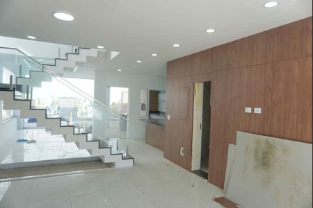 Sala de Estar de casa de condomínio à venda com 3 quartos, 300m² em Alphaville, Barueri