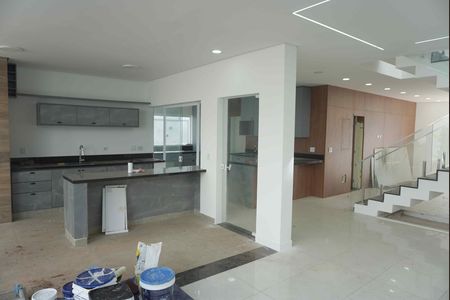 Casa de condomínio à venda com 300m², 3 quartos e 4 vagas Casa de condomínio à venda com 300m², 3 quartos e 4 vagasCozinha