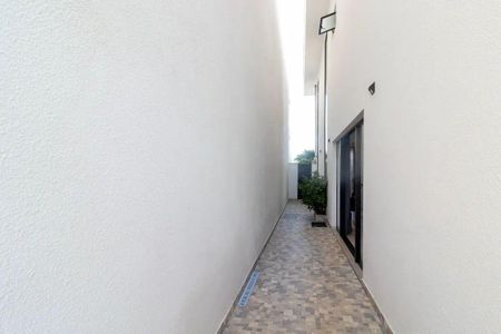 Corredor de casa de condomínio para alugar com 4 quartos, 267m² em Jardim Pioneira, Cotia
