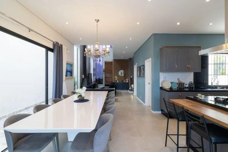 Casa de condomínio para alugar com 267m², 4 quartos e 2 vagas Casa de condomínio para alugar com 267m², 4 quartos e 2 vagasSala de Jantar