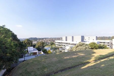 Casa de condomínio para alugar com 267m², 4 quartos e 2 vagas Casa de condomínio para alugar com 267m², 4 quartos e 2 vagasVista
