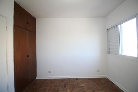 Apartamento para alugar com 74m², 3 quartos e 1 vagaQuarto 2