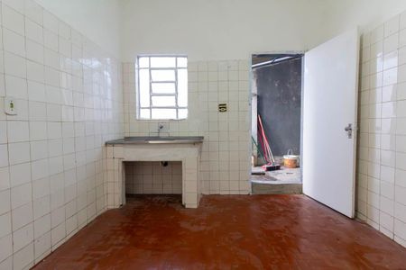 Cozinha de casa para alugar com 2 quartos, 43m² em Vila Nhocuné, São Paulo