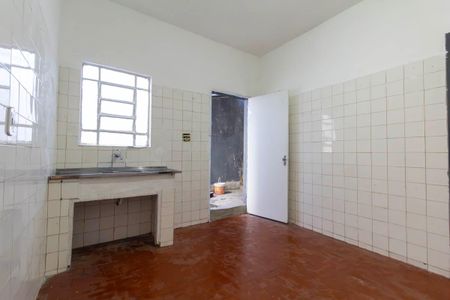 Cozinha de casa para alugar com 2 quartos, 43m² em Vila Nhocuné, São Paulo