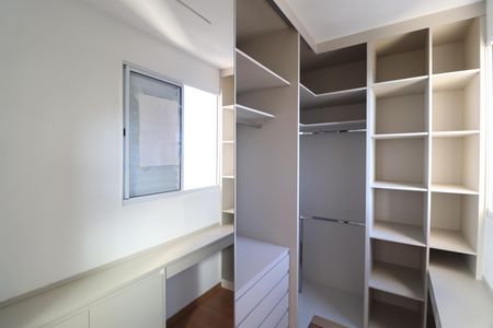 Apartamento para alugar com 62m², 1 quarto e 1 vagaCloset da suíte