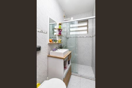 Banheiro de kitnet/studio à venda com 1 quarto, 40m² em Centro Histórico, Porto Alegre