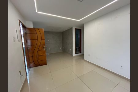 Sala de casa para alugar com 2 quartos, 100m² em Quintino Bocaiúva, Rio de Janeiro