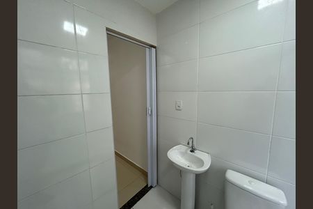 Casa para alugar com 100m², 2 quartos e 1 vagaBanheiro da Suíte