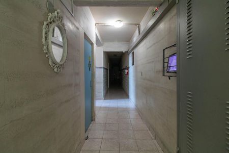 Hall de apartamento à venda com 1 quarto, 44m² em Centro Histórico, Porto Alegre