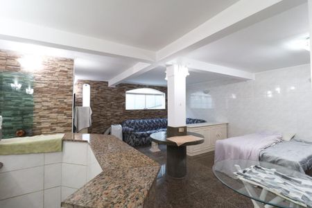 Casa à venda com 4 quartos, 258m² em Jardim Leonor Mendes de Barros, São Paulo