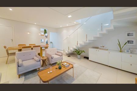 Sala de casa à venda com 4 quartos, 250m² em Vila Sao Francisco, São Paulo