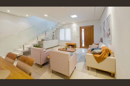 Casa à venda com 4 quartos, 250m² em Vila Sao Francisco, São Paulo