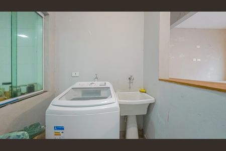 Área de Serviço de casa à venda com 4 quartos, 250m² em Vila Sao Francisco, São Paulo