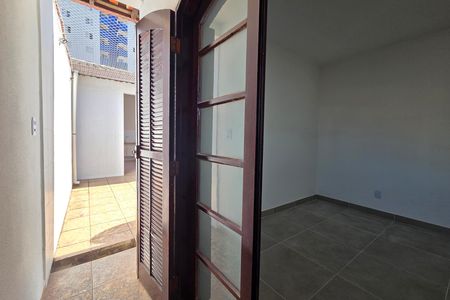 Casa para alugar com 197m², 3 quartos e 2 vagas Casa para alugar com 197m², 3 quartos e 2 vagasQuintal 2
