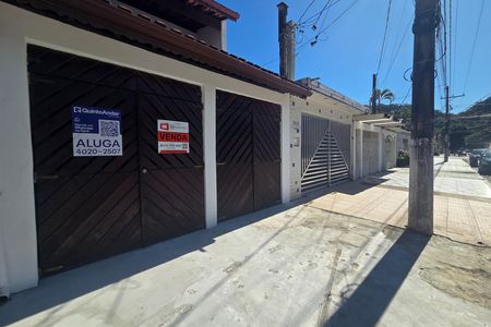 Casa para alugar com 197m², 3 quartos e 2 vagas Casa para alugar com 197m², 3 quartos e 2 vagasFachada