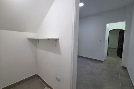 Casa para alugar com 197m², 3 quartos e 2 vagas Casa para alugar com 197m², 3 quartos e 2 vagasSala