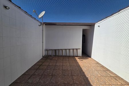 Casa para alugar com 197m², 3 quartos e 2 vagas Casa para alugar com 197m², 3 quartos e 2 vagasQuintal 2
