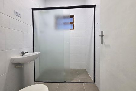 Casa para alugar com 197m², 3 quartos e 2 vagas Casa para alugar com 197m², 3 quartos e 2 vagasBanheiro social