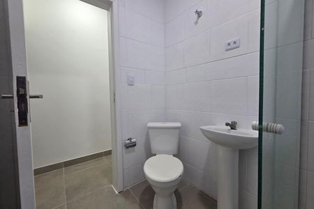 Casa para alugar com 197m², 3 quartos e 2 vagas Casa para alugar com 197m², 3 quartos e 2 vagasBanheiro social
