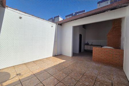 Casa para alugar com 197m², 3 quartos e 2 vagas Casa para alugar com 197m², 3 quartos e 2 vagasQuintal 2