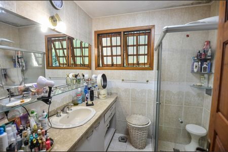 Casa à venda com 257m², 4 quartos e 2 vagasBanheiro da Suíte 3