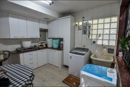 Casa à venda com 257m², 4 quartos e 2 vagasÁrea de Serviço