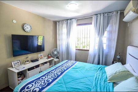 Casa à venda com 257m², 4 quartos e 2 vagasSuíte 3