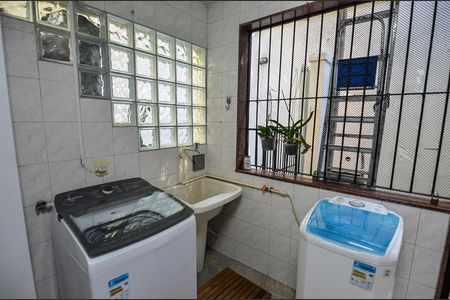 Casa à venda com 257m², 4 quartos e 2 vagasÁrea de Serviço