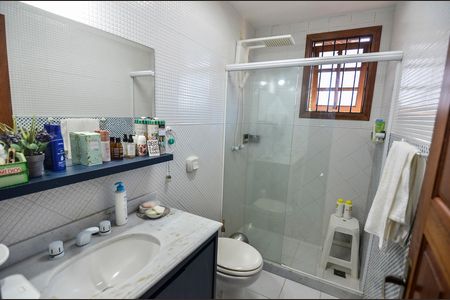 Casa à venda com 257m², 4 quartos e 2 vagasBanheiro da Suíte 1