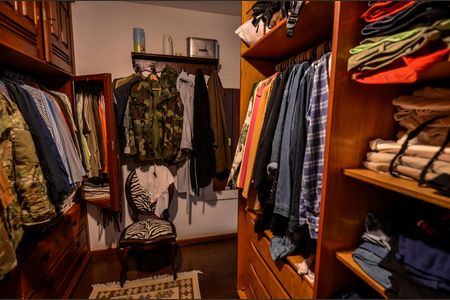 Casa à venda com 257m², 4 quartos e 2 vagasCloset da Suíte 3
