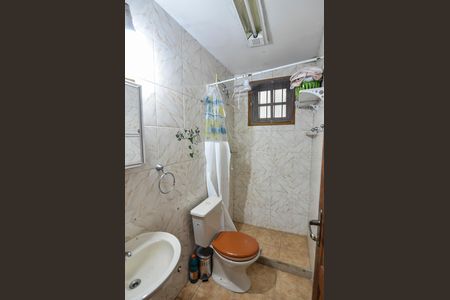 Casa à venda com 257m², 4 quartos e 2 vagasBanheiro de Serviço