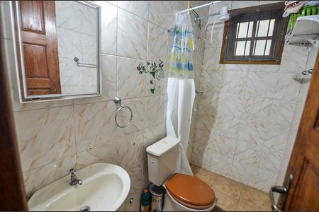 Casa à venda com 257m², 4 quartos e 2 vagasBanheiro de Serviço