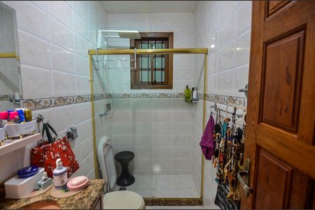 Casa à venda com 257m², 4 quartos e 2 vagasBanheiro da Suíte 2