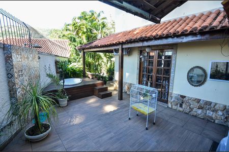 Casa à venda com 257m², 4 quartos e 2 vagasÁrea gourmet
