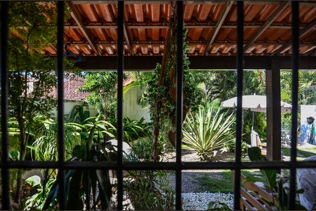 Casa à venda com 257m², 4 quartos e 2 vagasSala