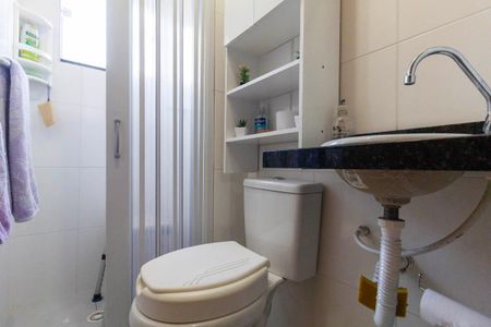 Banheiro de apartamento à venda com 1 quarto, 31m² em Cidade Antônio Estêvão de Carvalho, São Paulo