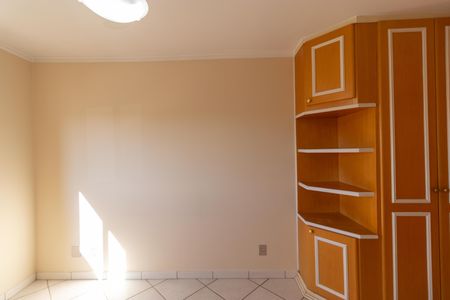 Apartamento à venda com 110m², 3 quartos e 2 vagas Apartamento à venda com 110m², 3 quartos e 2 vagasSuíte