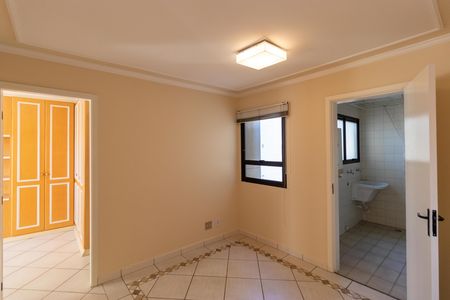Apartamento à venda com 110m², 3 quartos e 2 vagas Apartamento à venda com 110m², 3 quartos e 2 vagasSala íntima