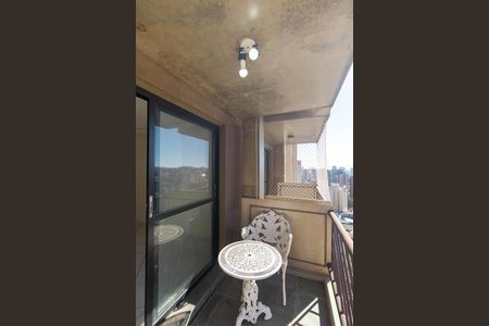 Apartamento à venda com 110m², 3 quartos e 2 vagas Apartamento à venda com 110m², 3 quartos e 2 vagasSacada