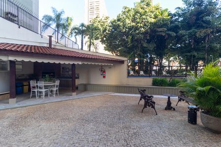 Apartamento à venda com 110m², 3 quartos e 2 vagas Apartamento à venda com 110m², 3 quartos e 2 vagasÁrea comum - Churrasqueira