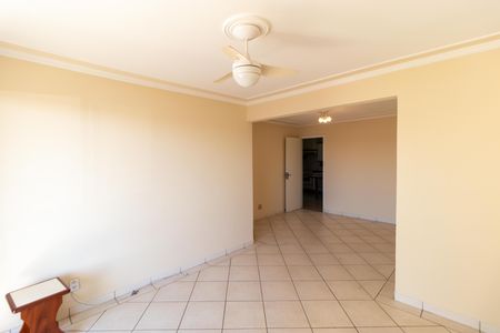 Apartamento à venda com 110m², 3 quartos e 2 vagas Apartamento à venda com 110m², 3 quartos e 2 vagasSalas
