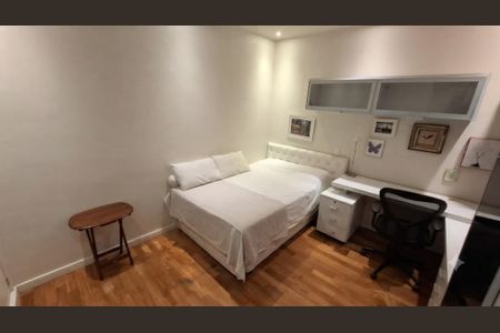 Apartamento à venda com 320m², 3 quartos e 1 vaga Apartamento à venda com 320m², 3 quartos e 1 vagaQuarto