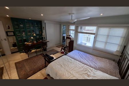 Apartamento à venda com 320m², 3 quartos e 1 vaga Apartamento à venda com 320m², 3 quartos e 1 vagaQuarto