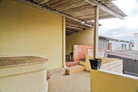 Área externa de casa para alugar com 2 quartos, 50m² em Carandiru, São Paulo